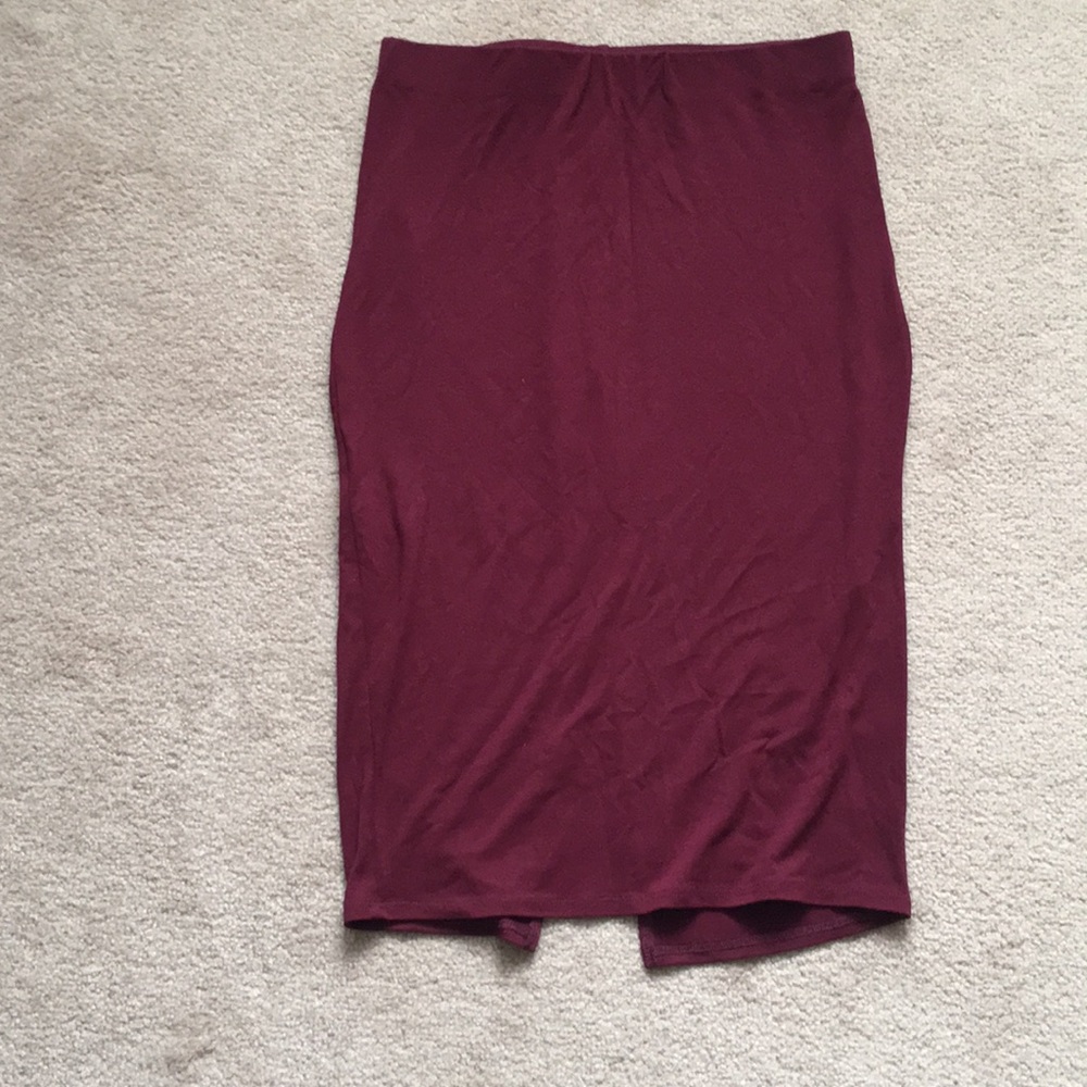 Forever 21 Pencil Skirt maroon color